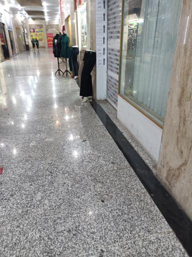 عکس پاساژ نگین دز