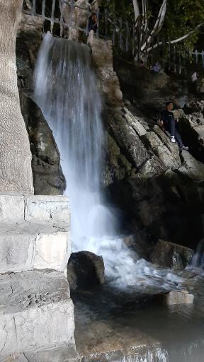 عکس آبشار درود