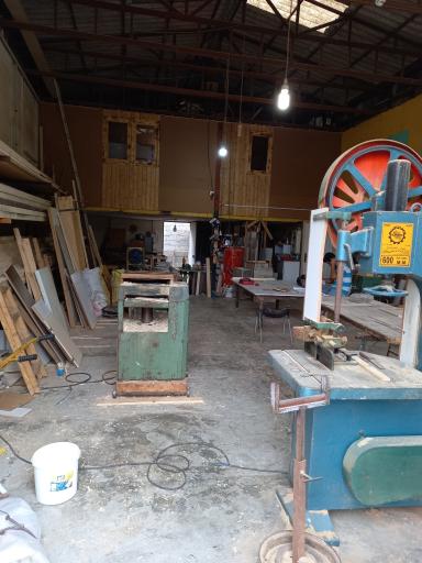 عکس صنایع چوب و ام دی اف کوچ