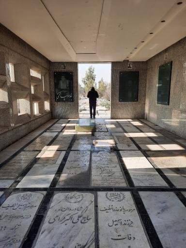 عکس آرامگاه جهان پهلوان تختی