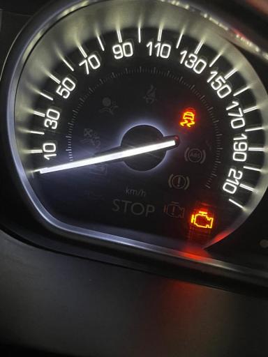 عکس کلینیک تخصصی الکترونیک و مکانیک مهندس دادخواه