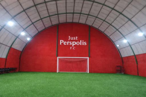 عکس کمپ چمن مصنوعی سر پوشیده پرسپولیس 