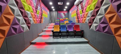 عکس پردیس سینمایی مهر گنبد