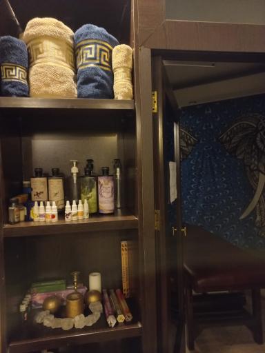 عکس سالن ماساژ مالش تن