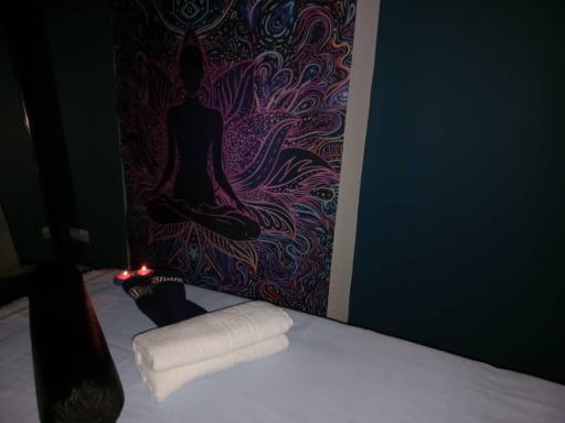 عکس سالن ماساژ مالش تن