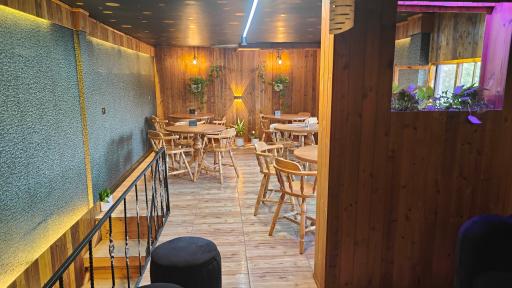 عکس کافی‌شاپ کافمون