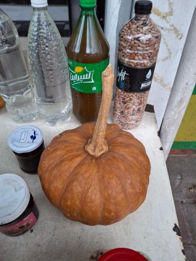 عکس محصولات غذایی و سبزیجات و ترشیجات محلی 