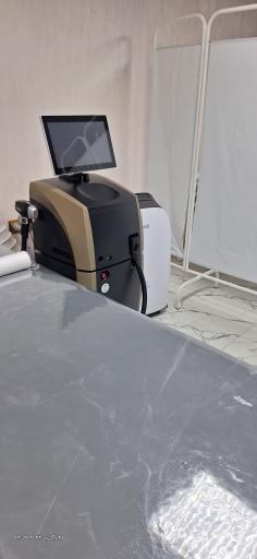 عکس کلینیک پوست و لیزر پاپیون