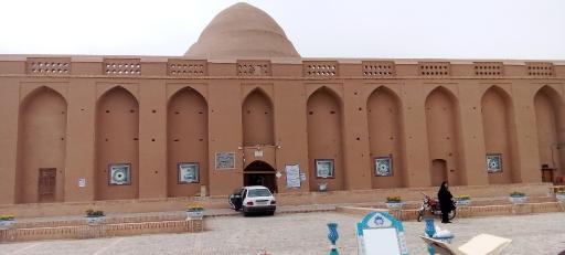 عکس یخچال خشتی میبد