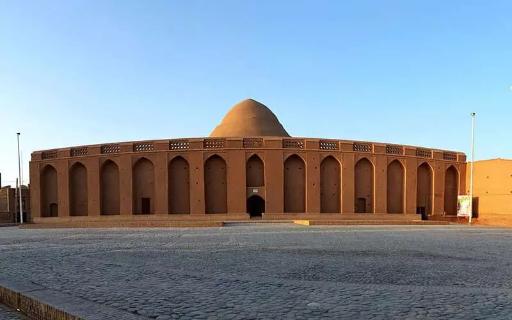 عکس یخچال خشتی میبد