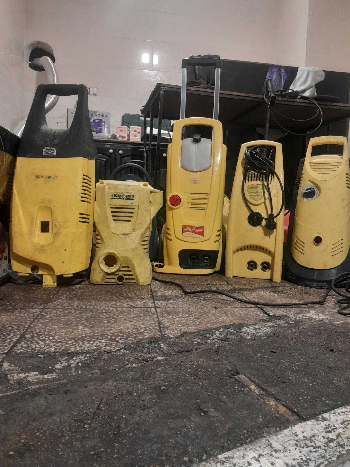 عکس تعمیرکارواش پدرام