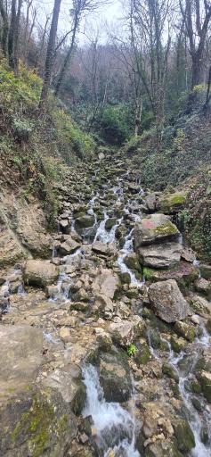 عکس آبشار آب پری