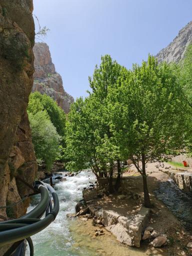 عکس چشمه ناز ونک سمیرم