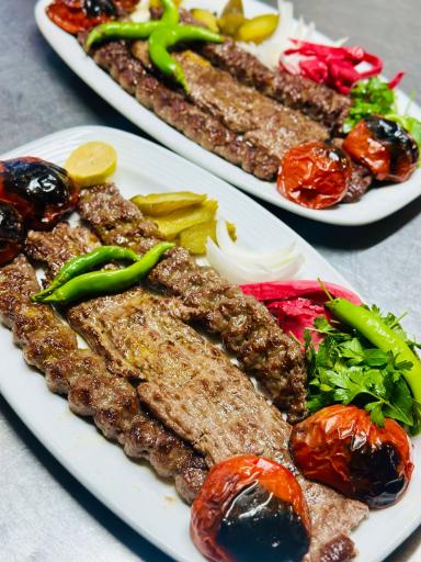 عکس رستوران شقایق