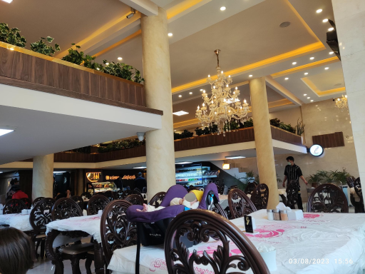 عکس رستوران شقایق