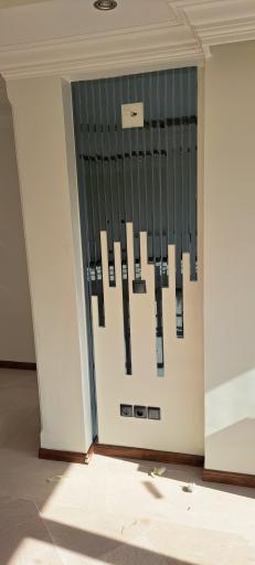 عکس شیشه بری وقاب سازی