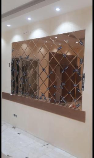 عکس شیشه بری وقاب سازی