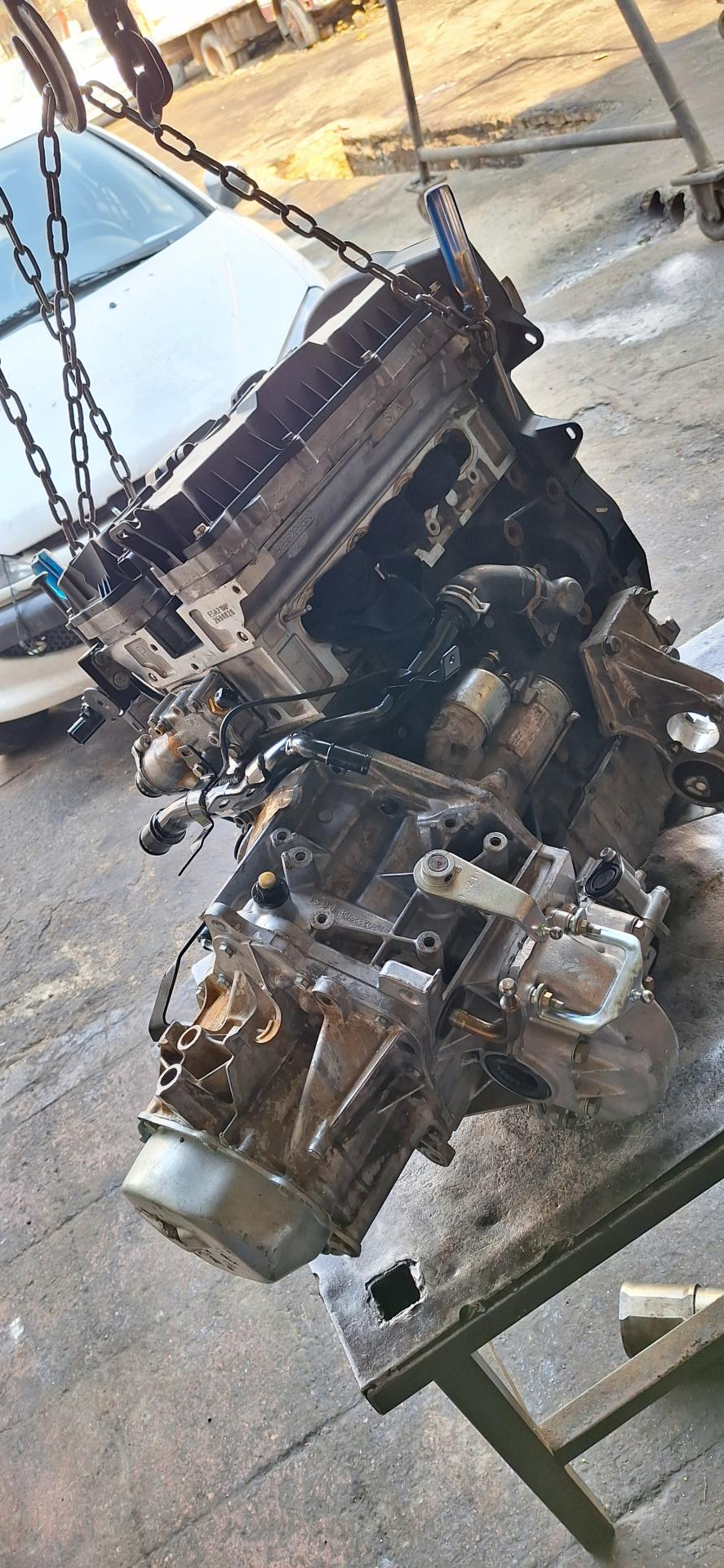 عکس تعمیرگاه خودرو مرادی