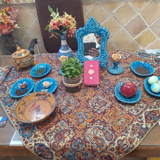 عکس هتل سنتی شاخه نبات