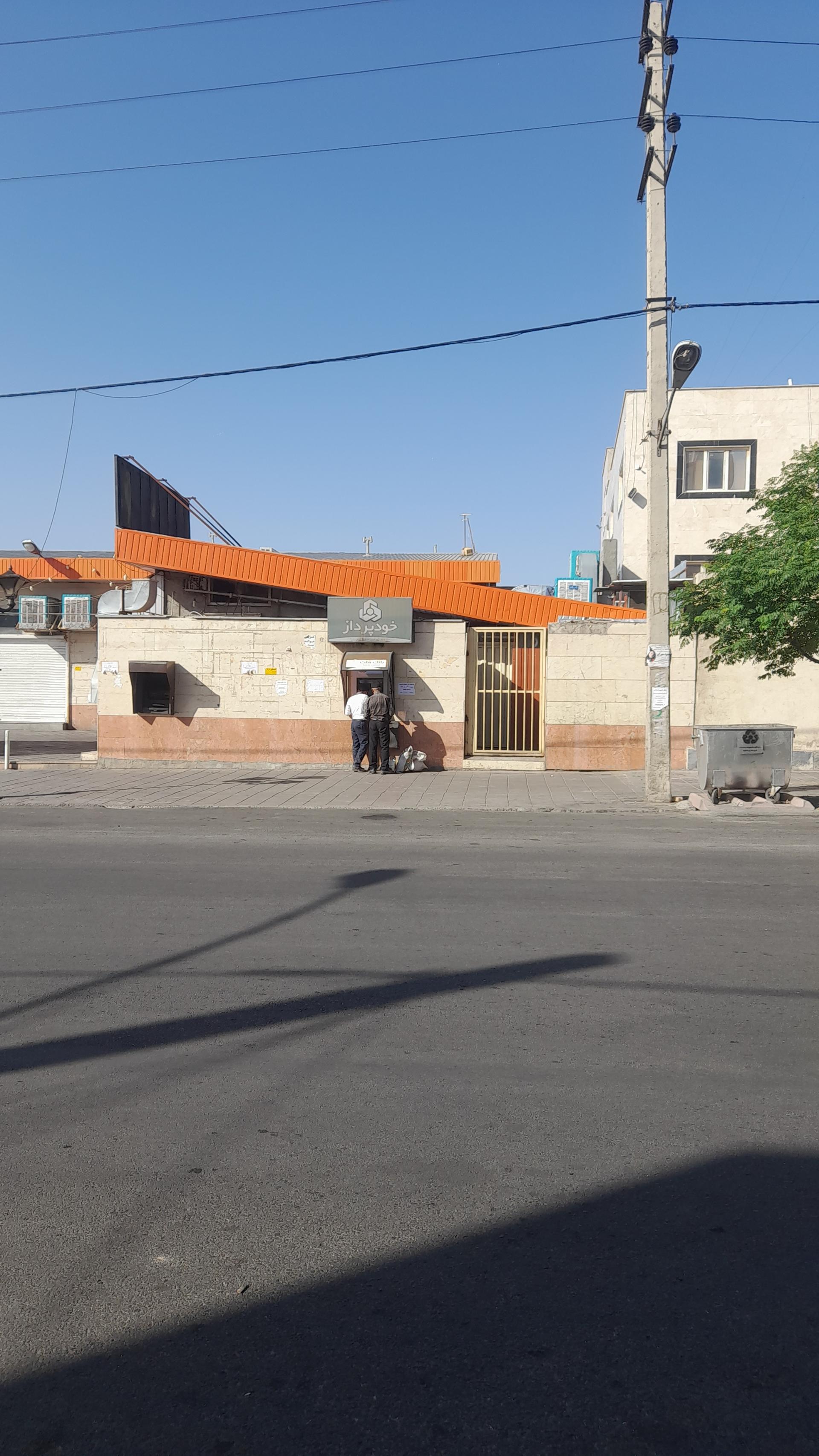 عکس خودپرداز بانک ملت