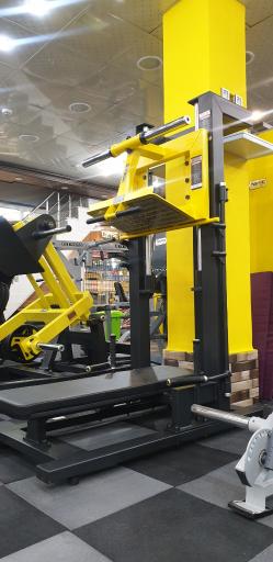 عکس باشگاه بدنسازی دنیای قدرت