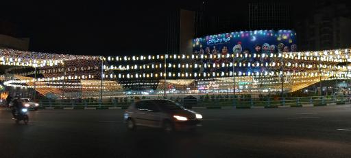 عکس میدان ولیعصر