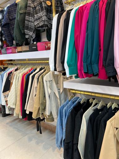 عکس گالری پوشاک هیوا