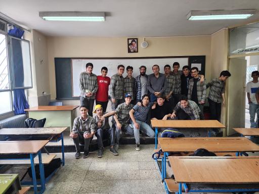 عکس دبیرستان پسرانه بادامچی