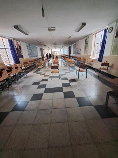 عکس دبیرستان پسرانه بادامچی