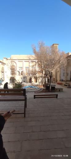 عکس دانشکده هنر و معماری یزد