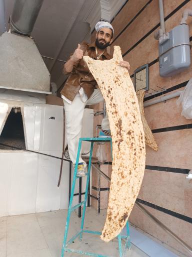 عکس سنگکی سنتی دکتر نان