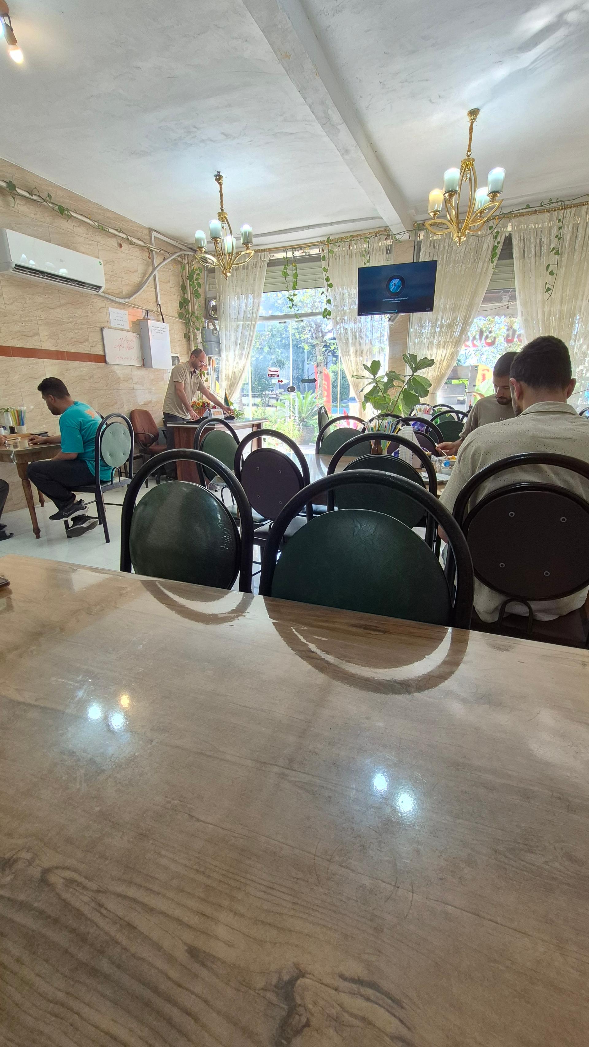 عکس رستوران ناصر