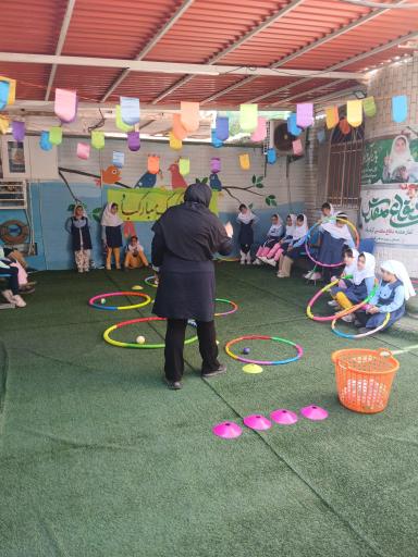 عکس پیش دبستانی و دبستان دخترانه قلمستان