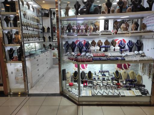 عکس فروشگاه سَنسی 