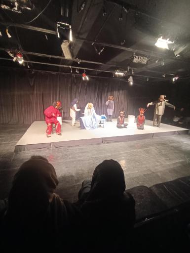 عکس پلاتو تئاتر بنیاد فرهنگی و تربیتی همایون صنعتی زاده 