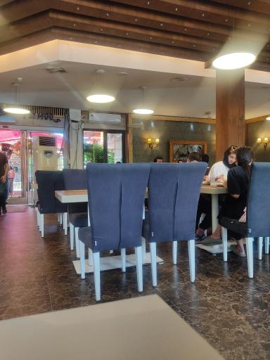 عکس رستوران فانوس