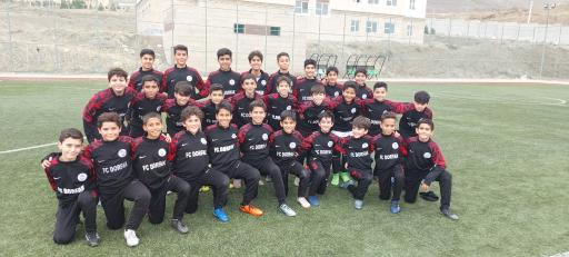 عکس چمن مصنوعی فوتبال درفک