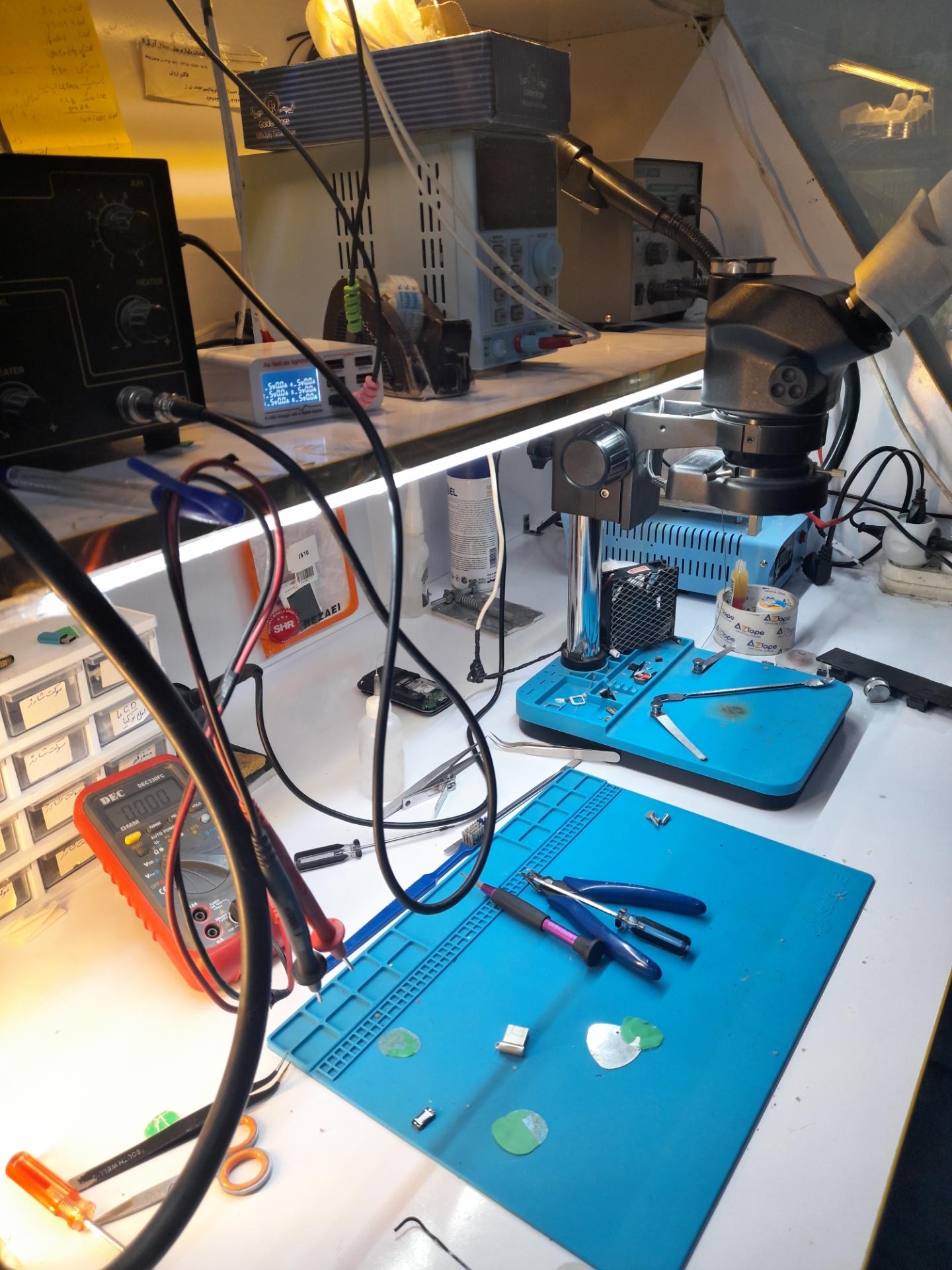 عکس تعمیرات موبایل آریا