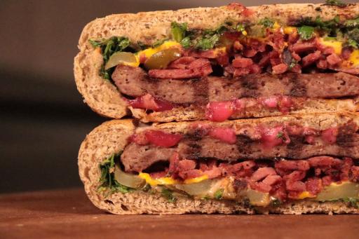 عکس فست فود ارگانیک ساویس پلاس (بیرون بر)