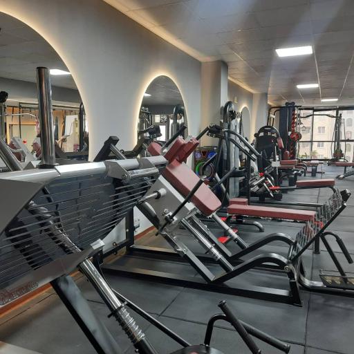 عکس کارخانه دستگاه بدنسازی آسمان فیتنس