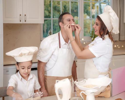 عکس آتلیه تخصصی عکس کودک و خانواده عسل پرنیان