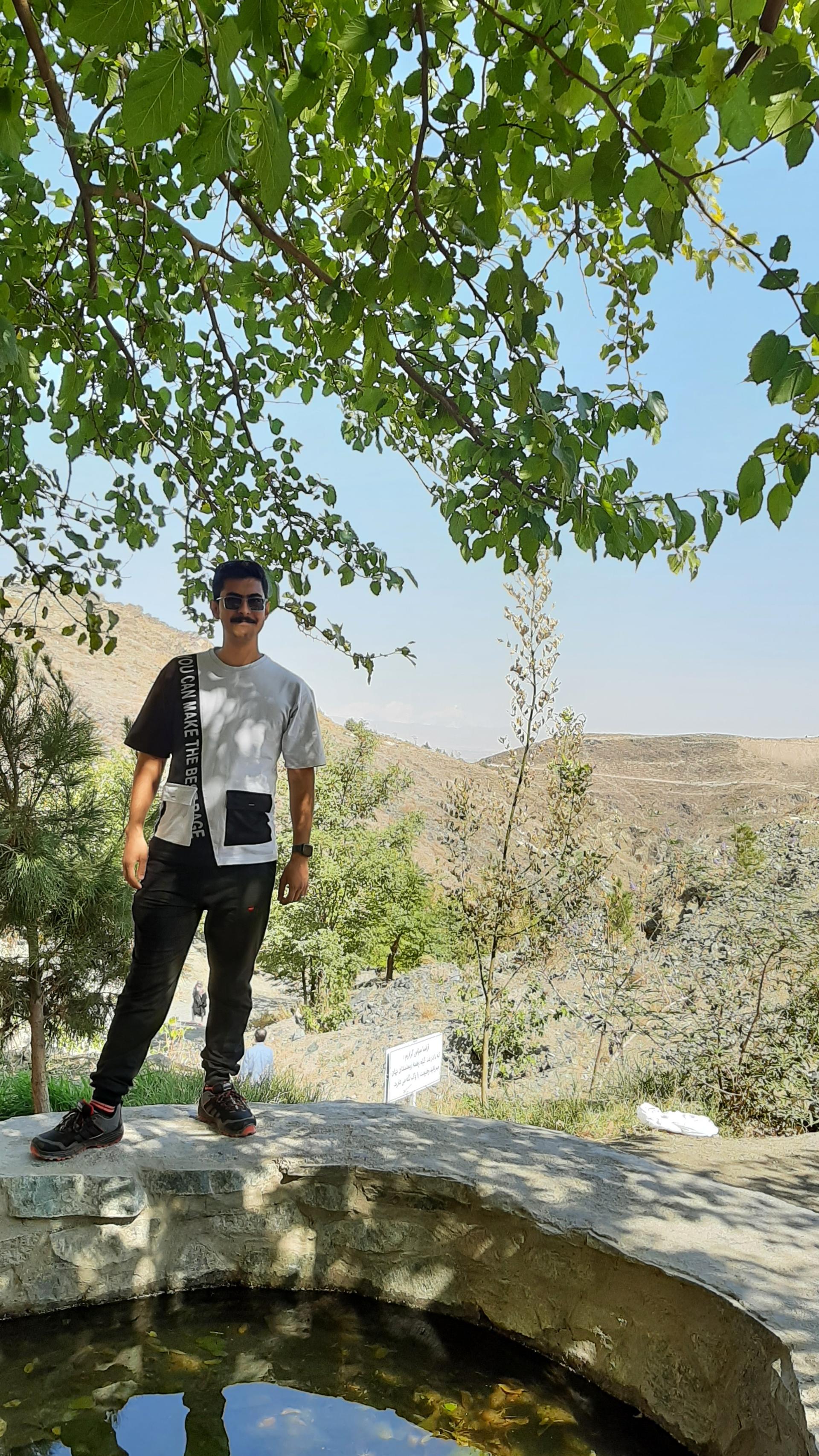 عکس دره گفتگو