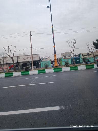 عکس نمایشگاه اتومبیل هشترودیان