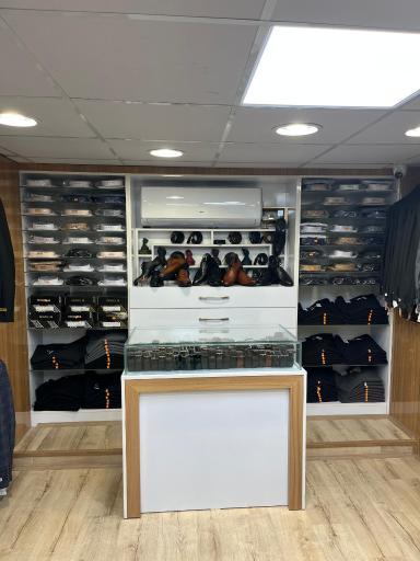 داماد سرای باراد