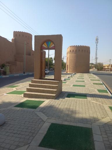 عکس برج و باروهای یزد