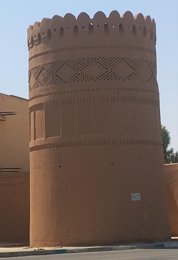 عکس برج و باروهای یزد