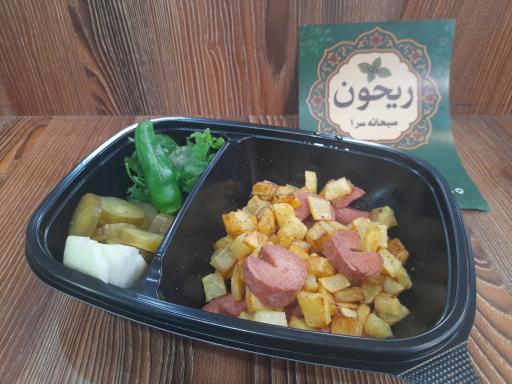 عکس صبحانه سرای ریحون