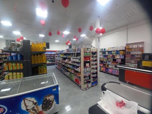 عکس فروشگاه افق کوروش