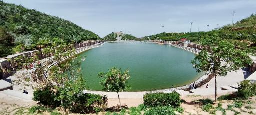 عکس دریاچه مصنوعی عینالی (داغ گولی)