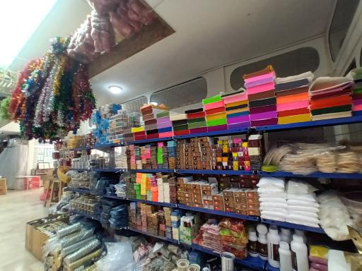 فروشگاه لوازم شمع سازی و سنگ مصنوعی و رزین نسترن